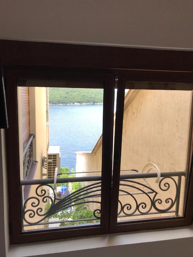Vilena Apartmani Тиват Екстер'єр фото