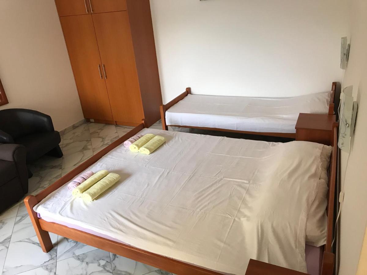 Vilena Apartmani Тиват Екстер'єр фото
