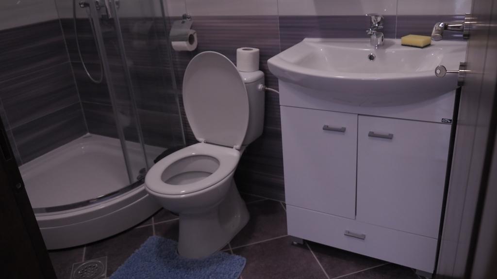 Vilena Apartmani Тиват Екстер'єр фото