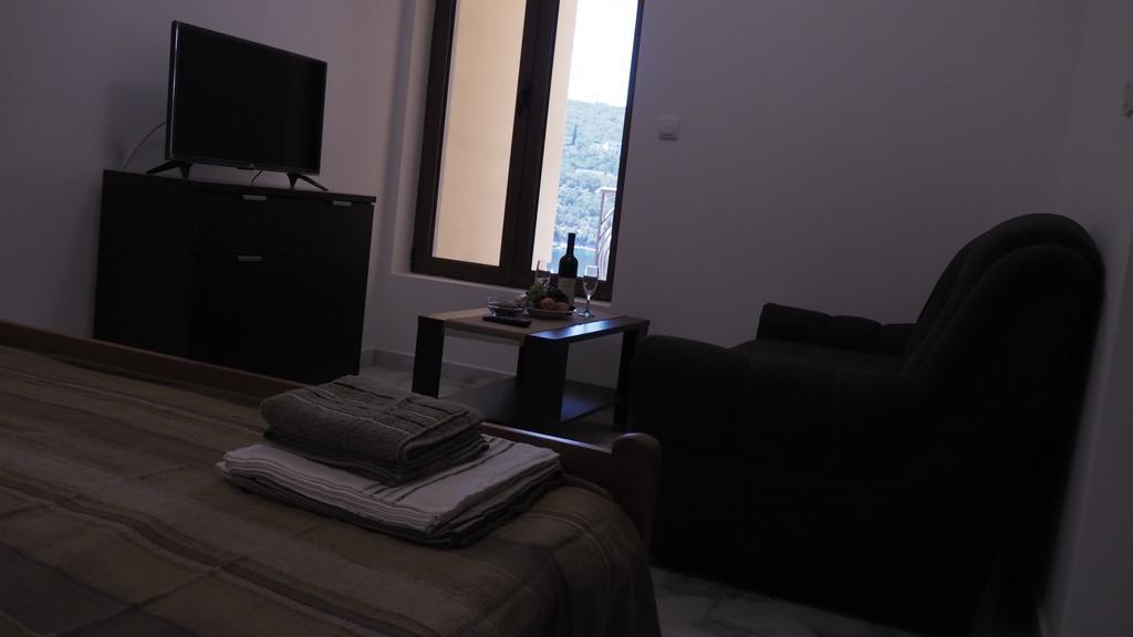 Vilena Apartmani Тиват Екстер'єр фото