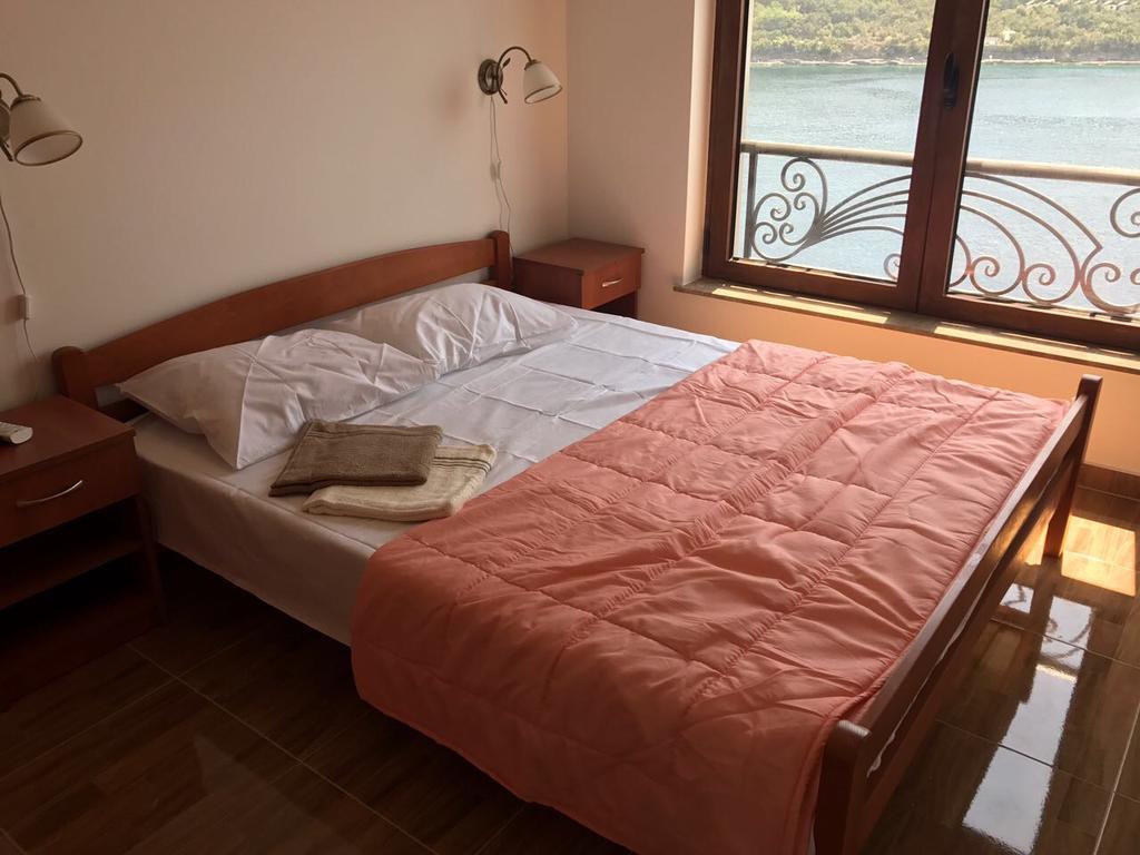 Vilena Apartmani Тиват Екстер'єр фото