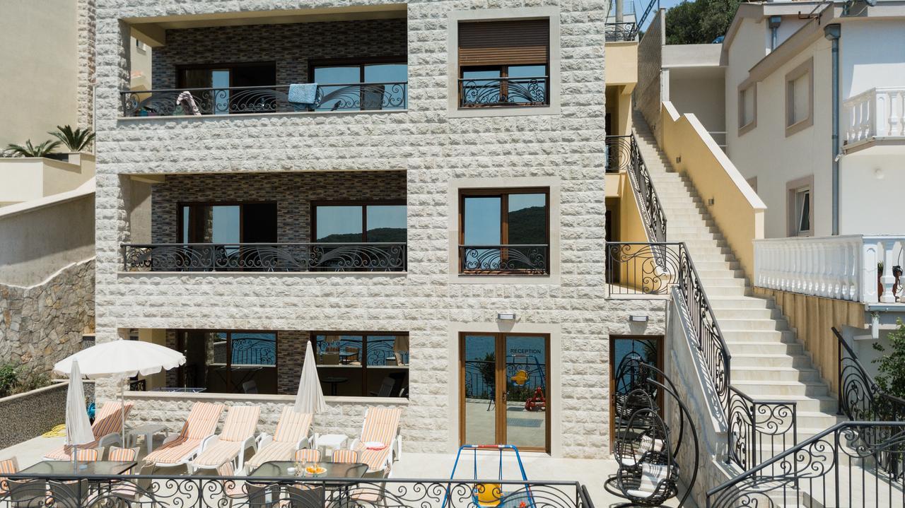 Vilena Apartmani Тиват Екстер'єр фото