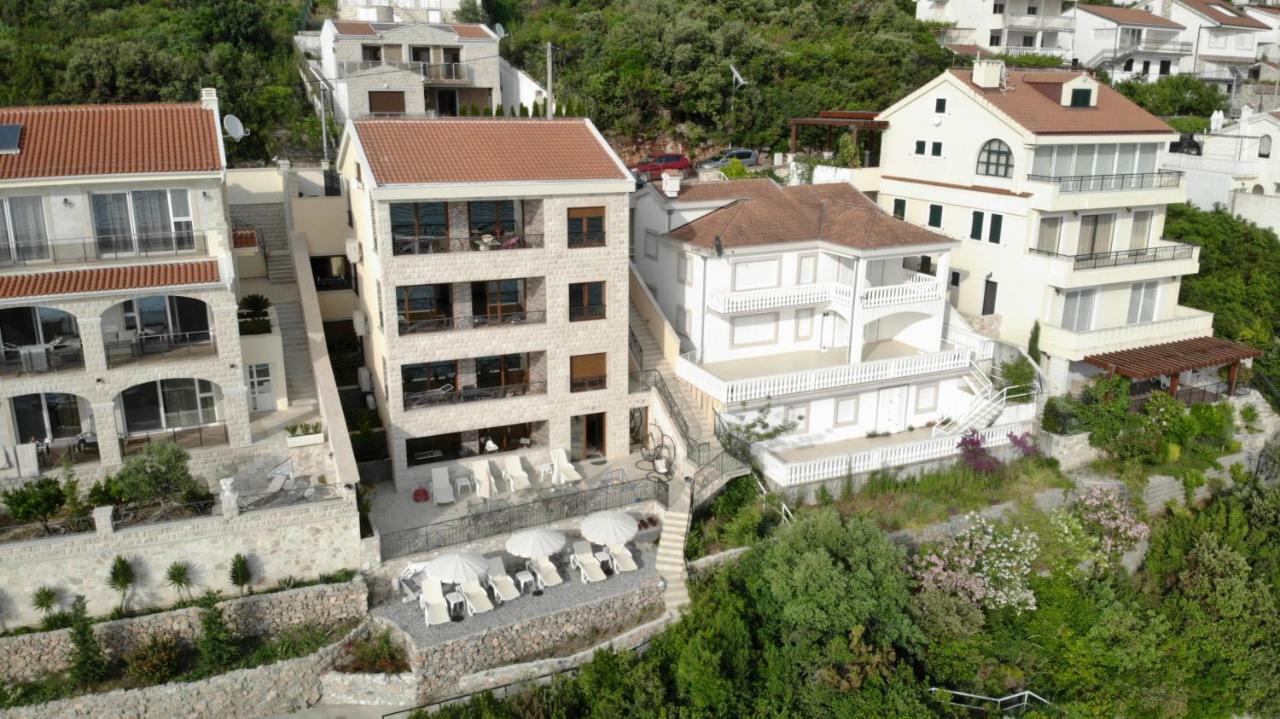 Vilena Apartmani Тиват Екстер'єр фото